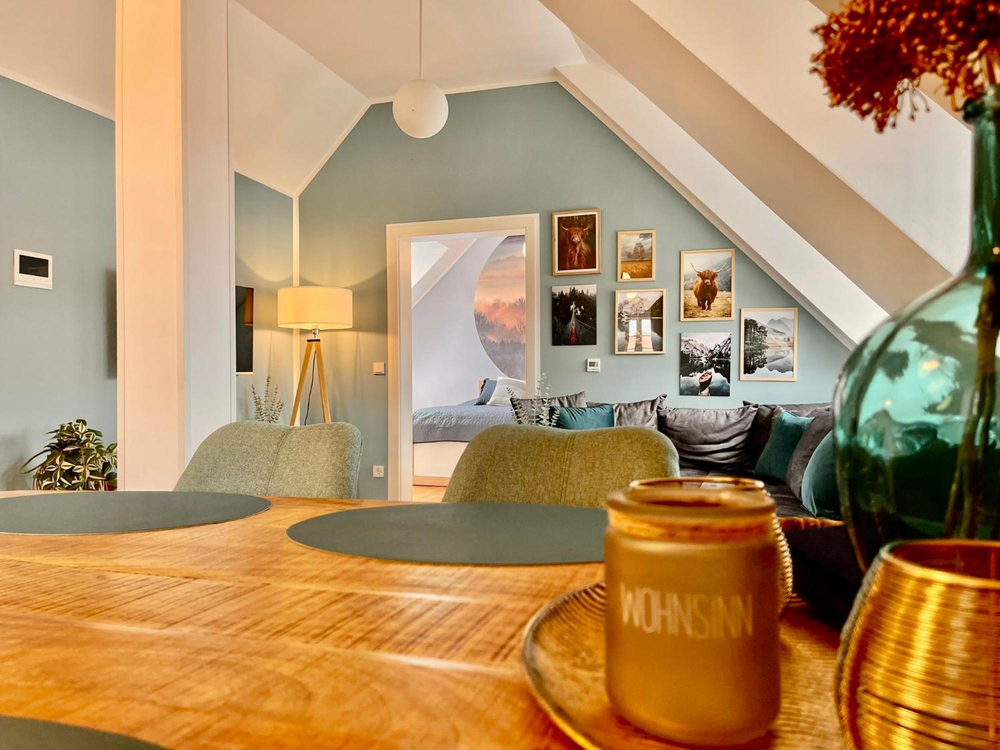 Homelikestay: Ferienwohnungen - Wernigerode - Wlan - Bestlage - Liebevolle Einrichtung ภายนอก รูปภาพ